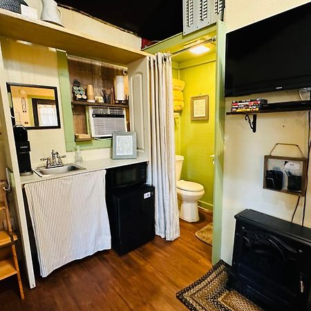 Acorn Hideaways Canton Unwind At Green Gables Suite For Up To 3 Zewnętrze zdjęcie