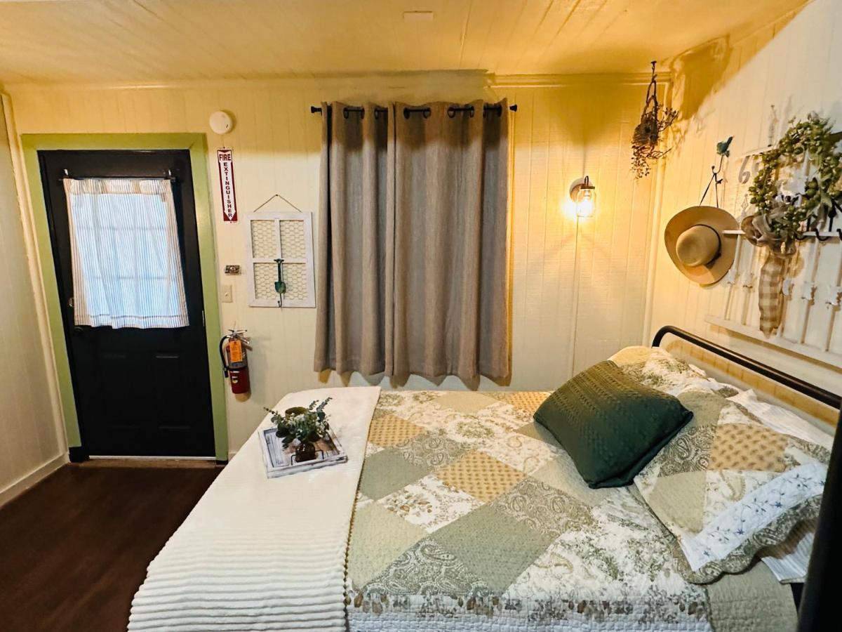 Acorn Hideaways Canton Unwind At Green Gables Suite For Up To 3 Zewnętrze zdjęcie
